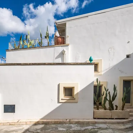 Nuvò-lux E Casa de Férias Veglie